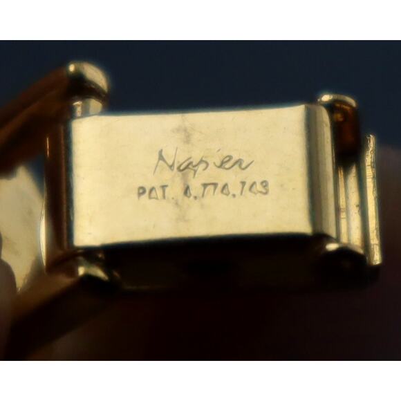 Vintage Napier Enamel Bracelet White Links - Picture 5 of 5